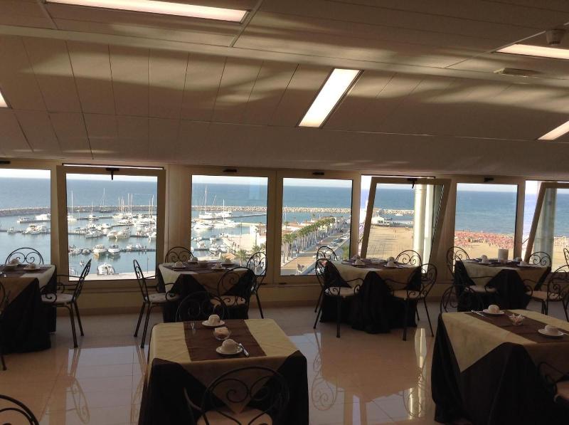 Hotel Borgo Marina - Restoran