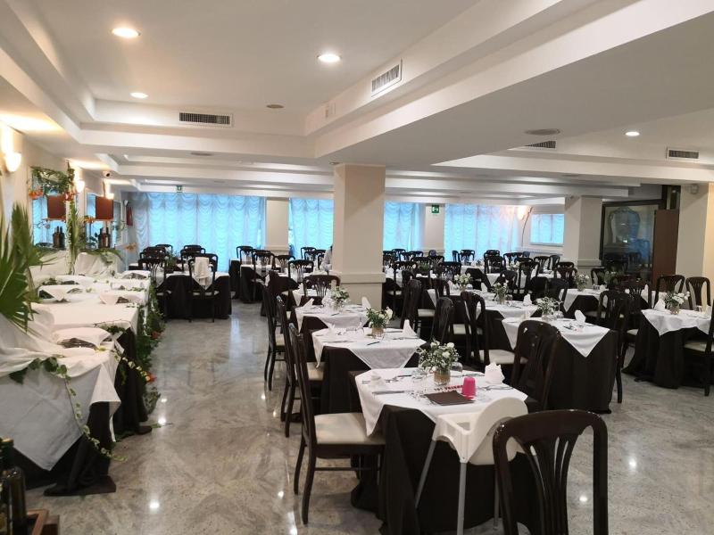 Hotel Borgo Marina - Restoran