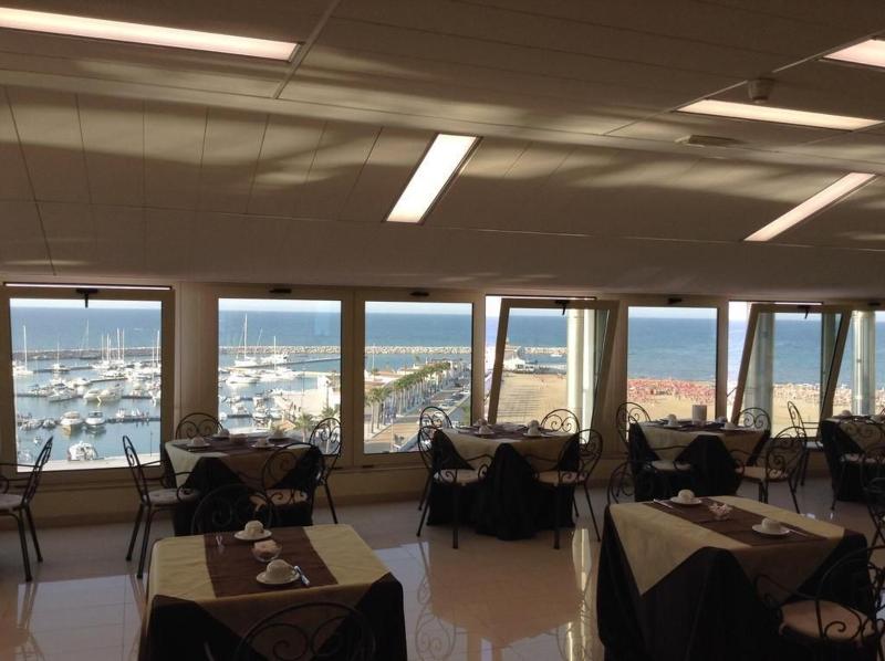 Hotel Borgo Marina - Restoran