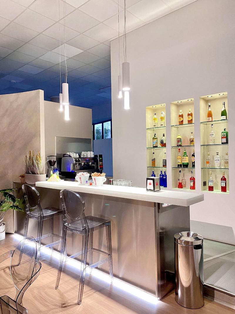 Break Hotel & Motel - Bar