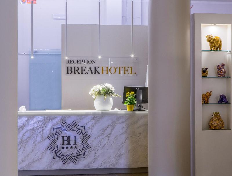 Break Hotel & Motel - Lobi