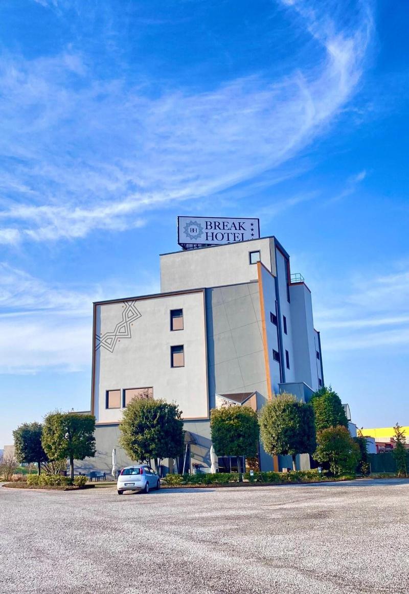 Break Hotel & Motel - Genel