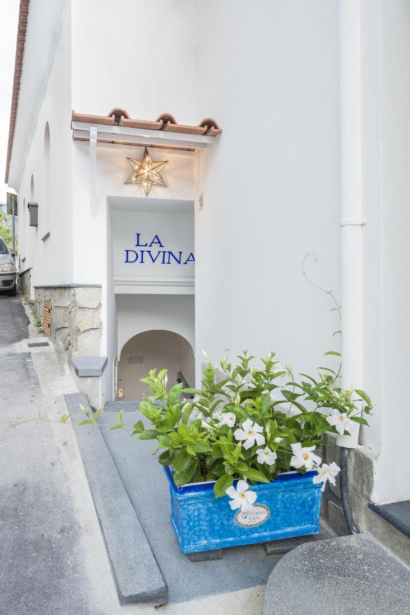 La Divina Amalfi Coast - Genel