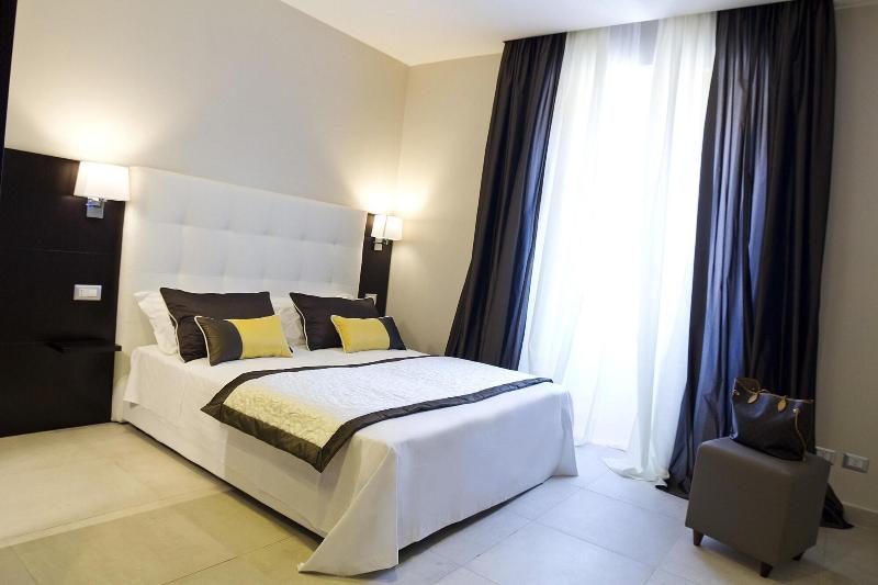 Roman Holidays Boutique Hotel - Oda