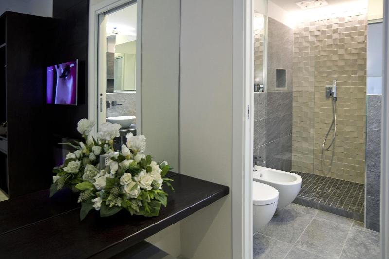 Roman Holidays Boutique Hotel - Oda