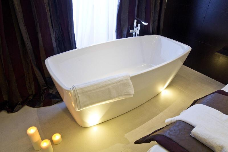 Roman Holidays Boutique Hotel - Oda