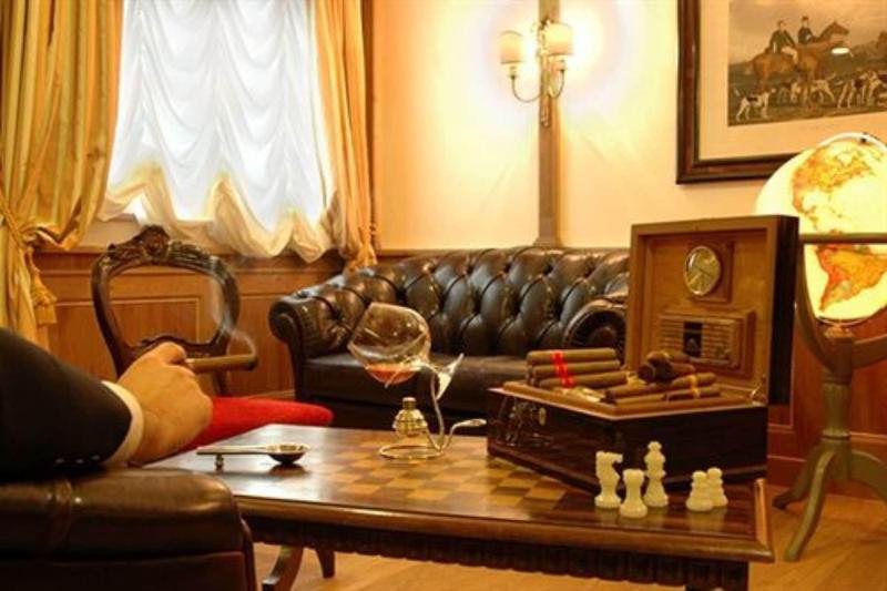 Alpen Suite Hotel - Bar
