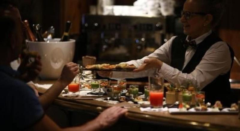 Alpen Suite Hotel - Bar