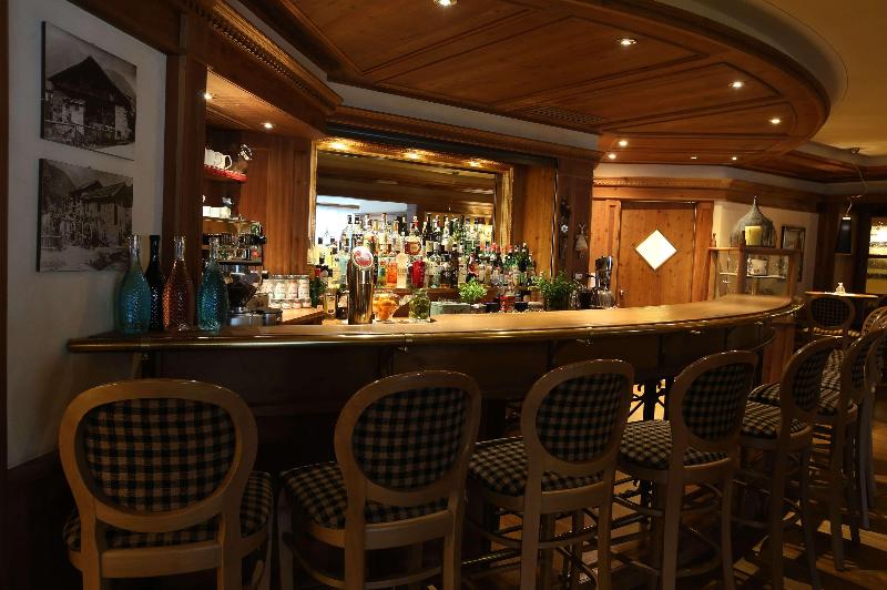 Alpen Suite Hotel - Bar