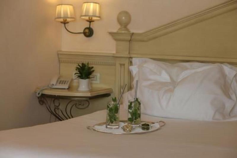 Alpen Suite Hotel - Oda