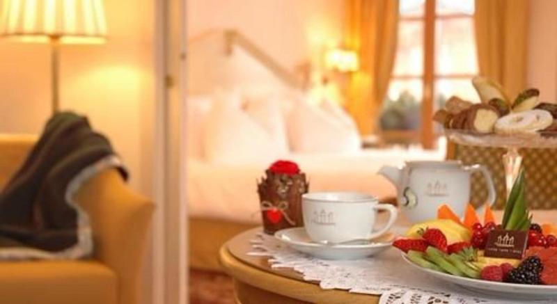 Alpen Suite Hotel - Oda