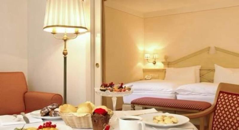 Alpen Suite Hotel - Oda