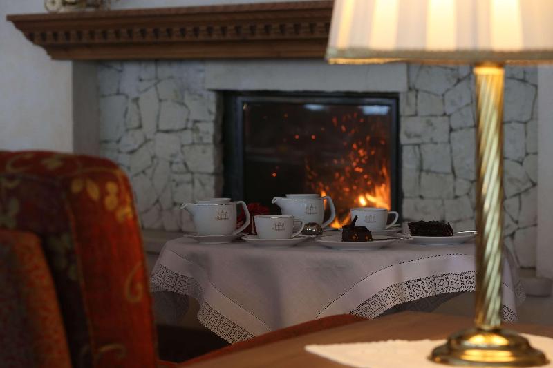Alpen Suite Hotel - Restoran