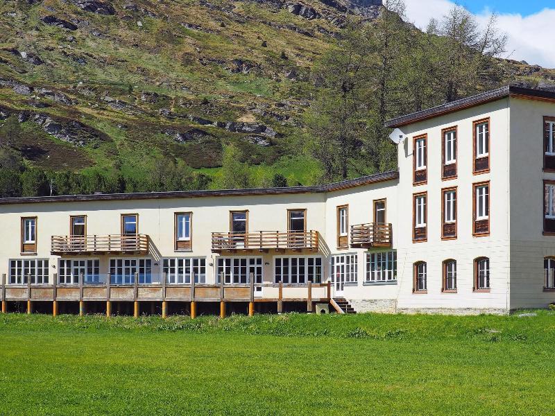 Maloja Palace - Genel