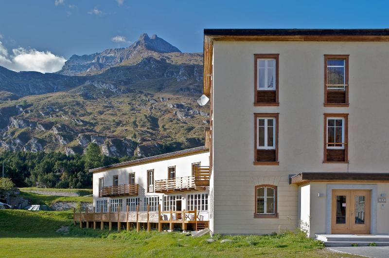 Maloja Palace - Genel