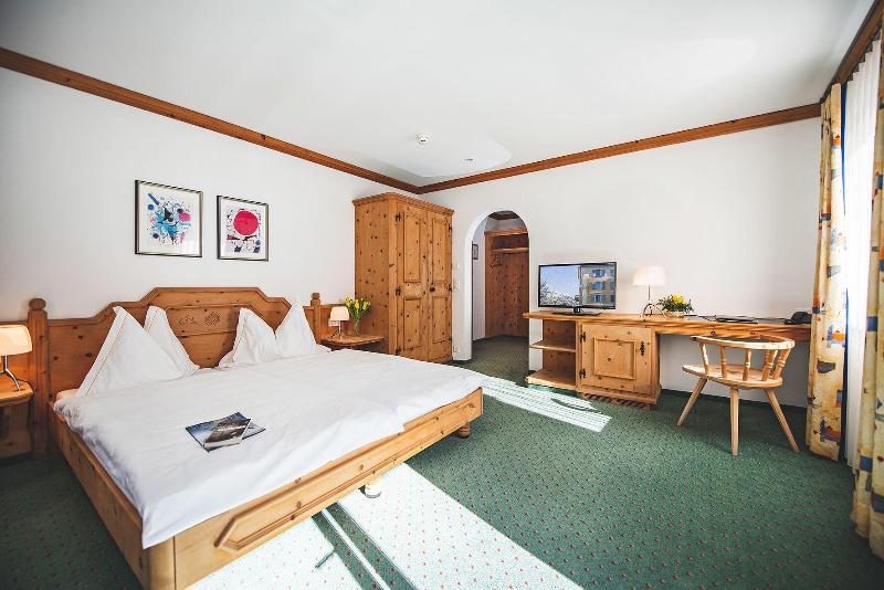 Hotel Post - Oda