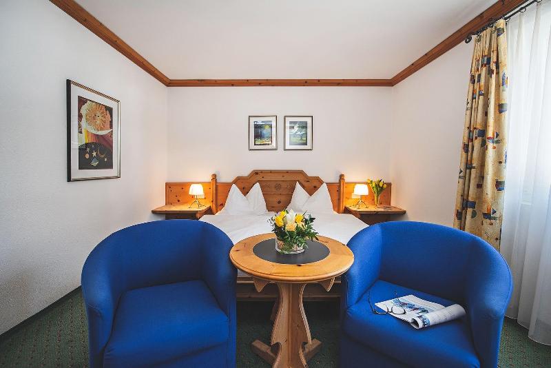 Hotel Post - Oda