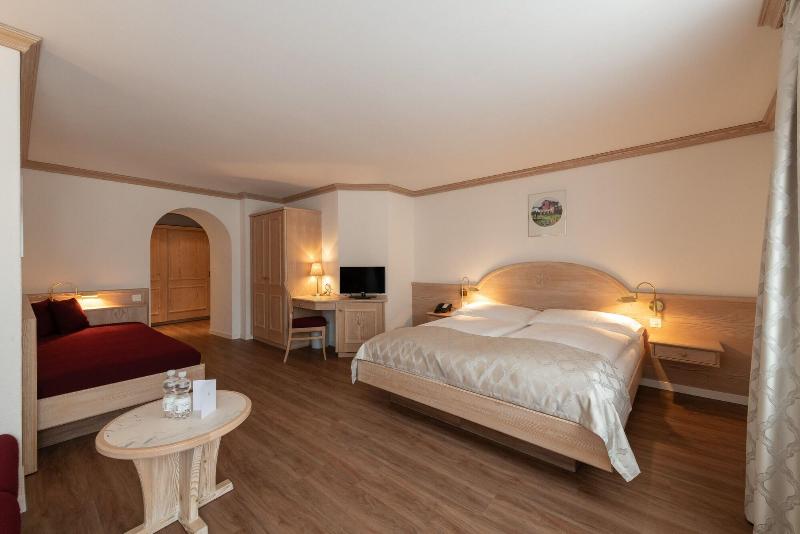 Hotel Post - Oda
