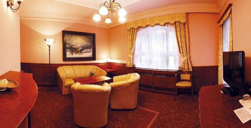 Agh Hotel - Oda