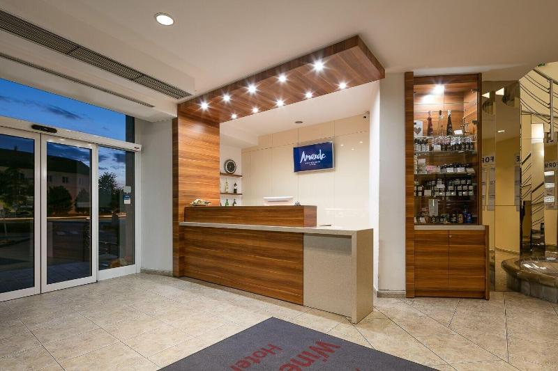 Wine Wellness Hotel Amande - Lobi