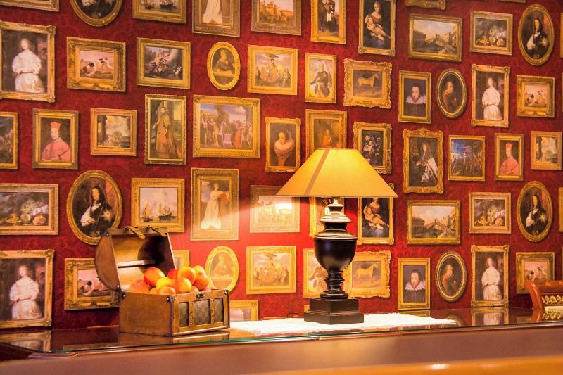 Cella Central Historic Boutique Hotel - Lobi