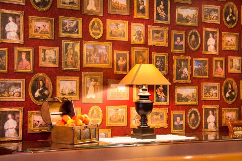 Cella Central Historic Boutique Hotel - Lobi