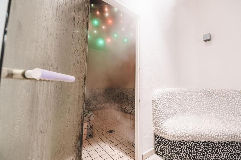 Cella Central Historic Boutique Hotel - Aktivite