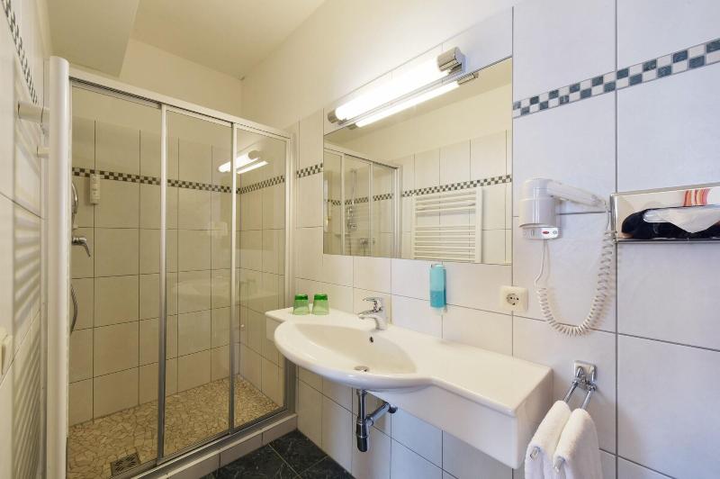 Cella Central Historic Boutique Hotel - Oda