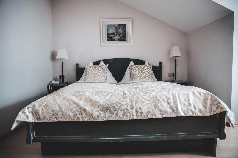 Cella Central Historic Boutique Hotel - Oda