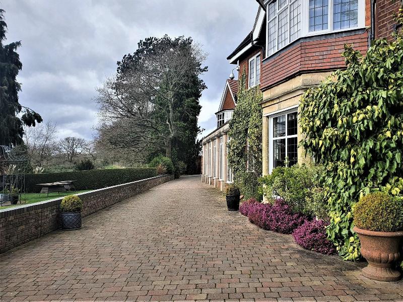 Nuthurst Grange Country House Hotel - Genel