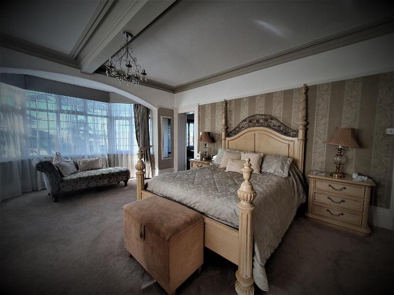 Nuthurst Grange Country House Hotel - Oda