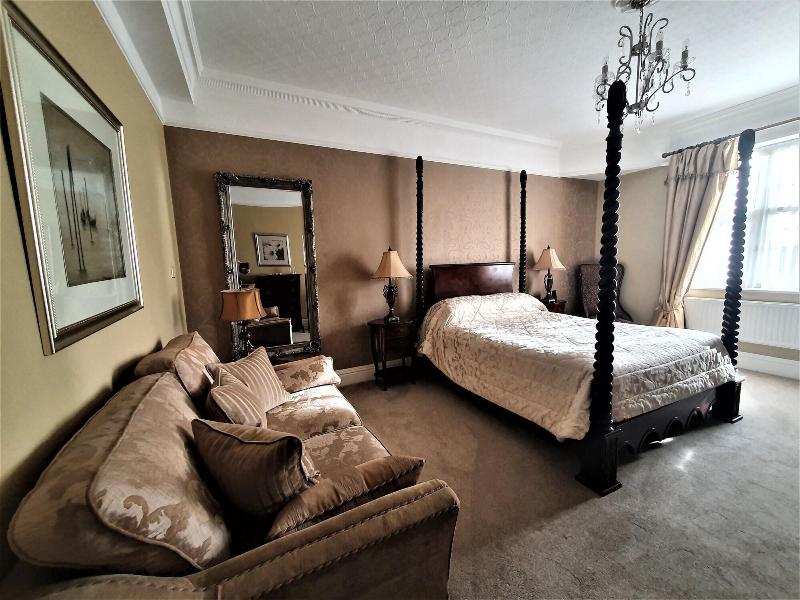 Nuthurst Grange Country House Hotel - Oda