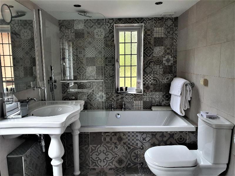Nuthurst Grange Country House Hotel - Oda