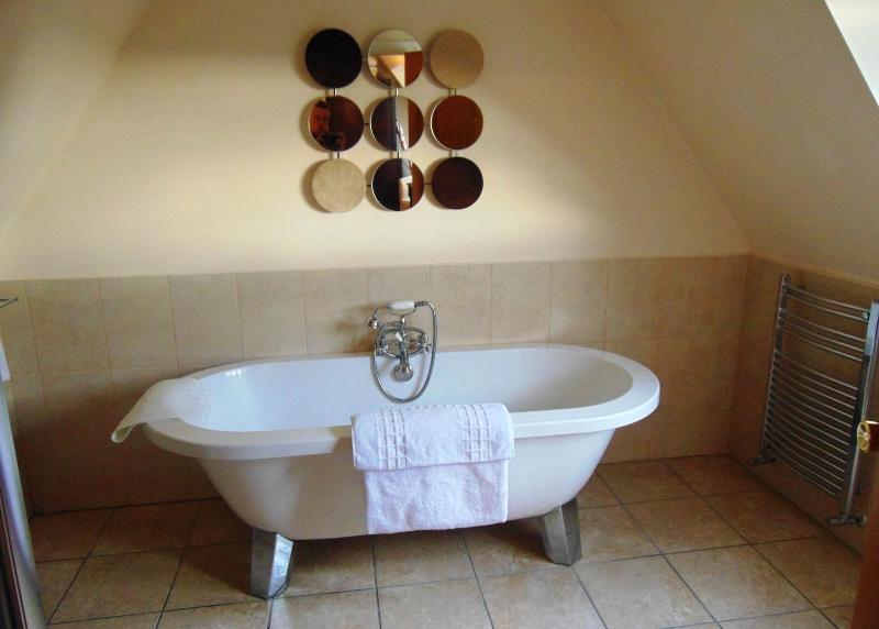 Nuthurst Grange Country House Hotel - Oda