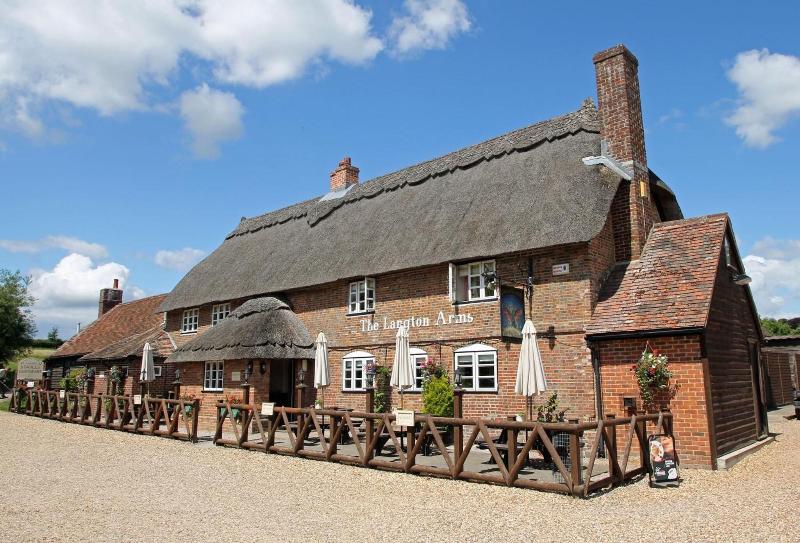 The Langton Arms - Genel