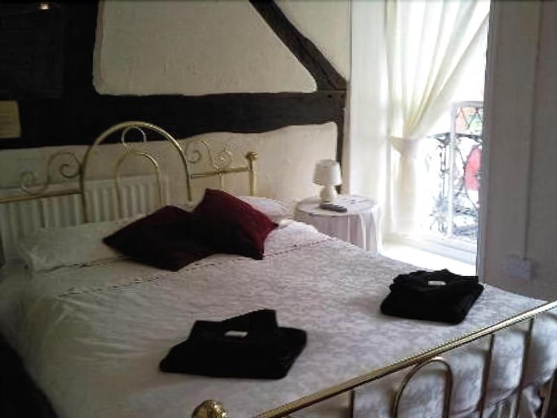 Talbot Hotel - Oda