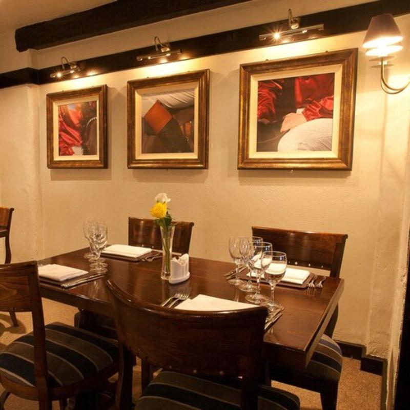 Stirrups Hotel - Restoran