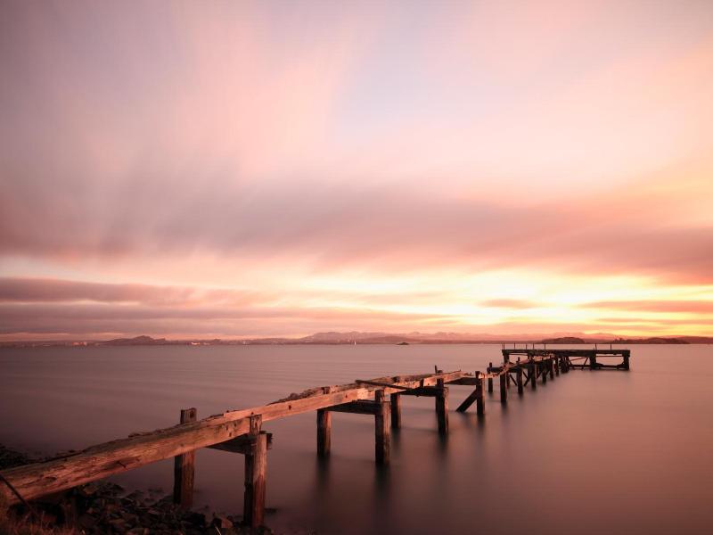 Aberdour Hotel & Stables Rooms - Genel