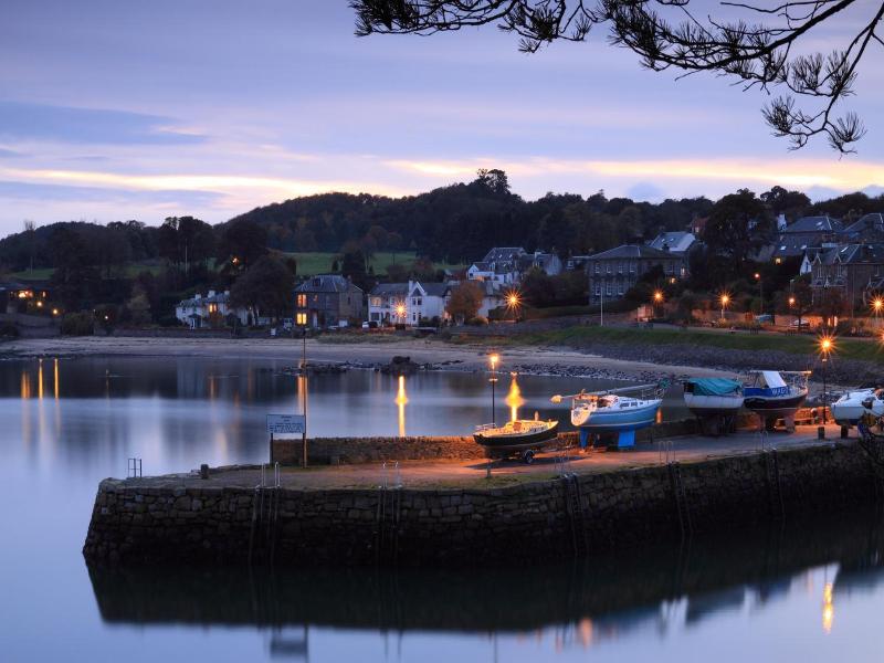 Aberdour Hotel & Stables Rooms - Genel