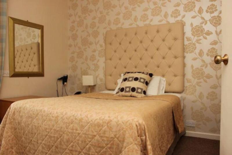 Old Kings Arms Hotel - Oda