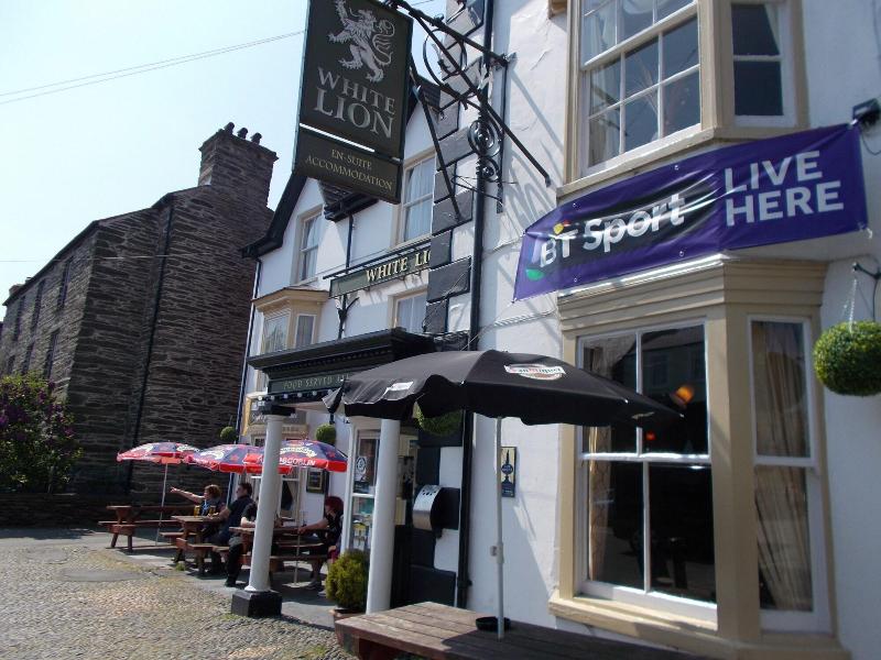 The White Lion Hotel - Genel
