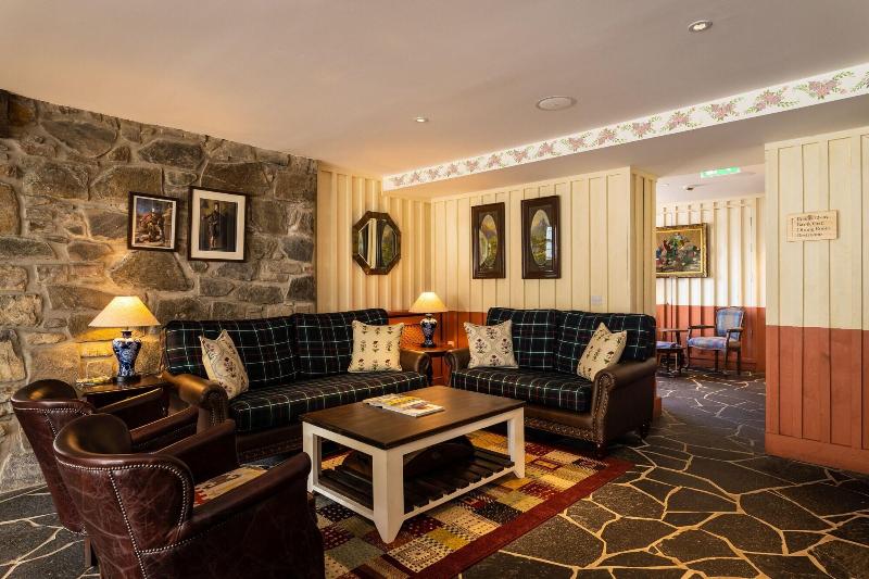 Cluanie Inn - Bar