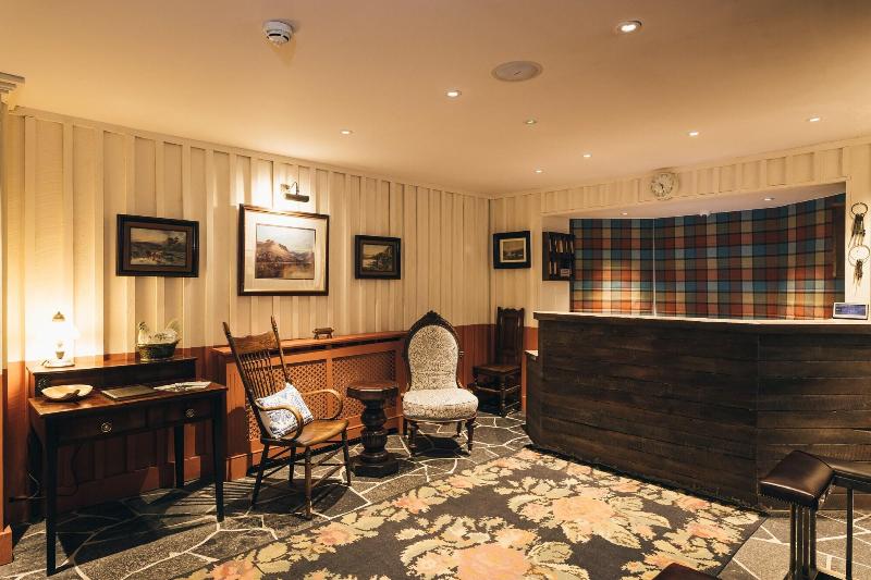 Cluanie Inn - Lobi