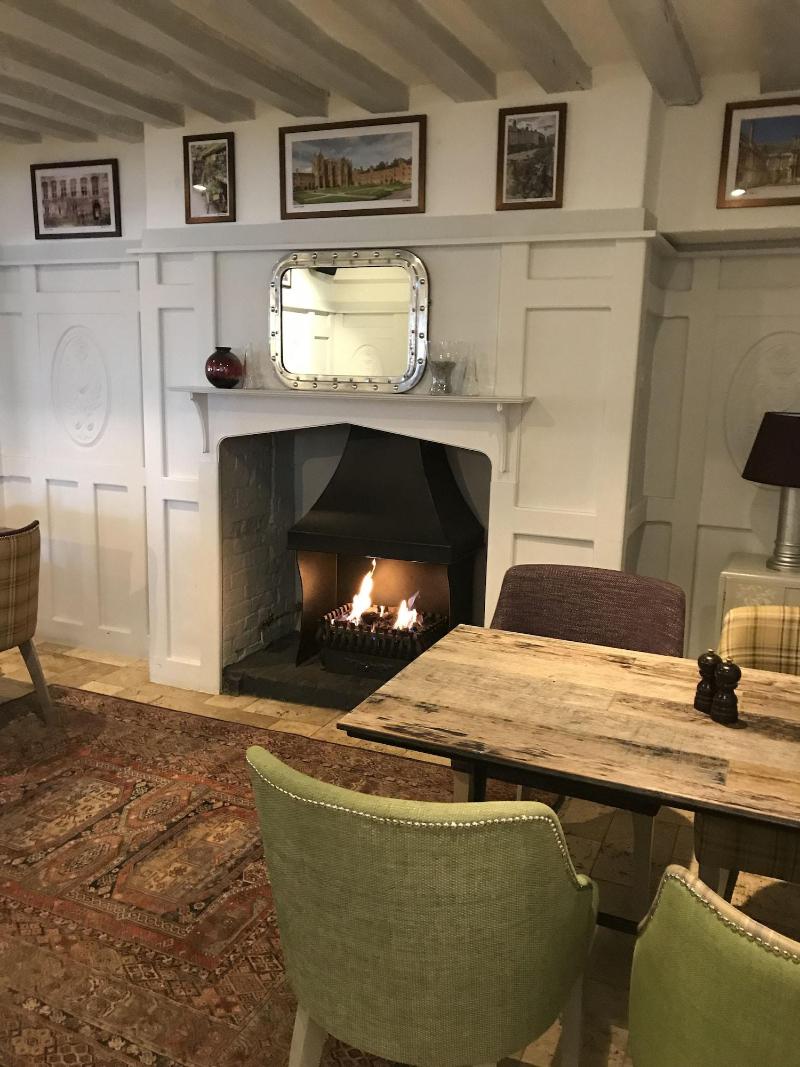 Deddington Arms - Aktivite