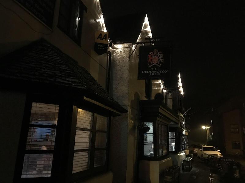 Deddington Arms - Genel
