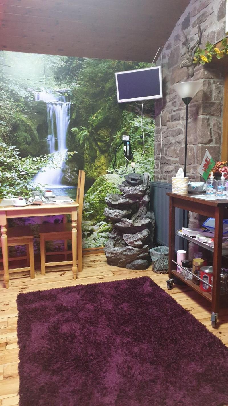 Castle Lodge B&B - Genel