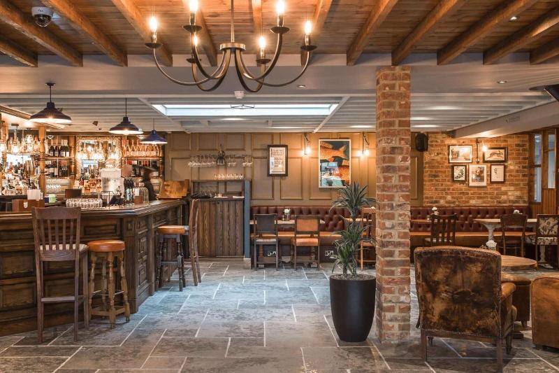 The Bridge Hotel - Bar