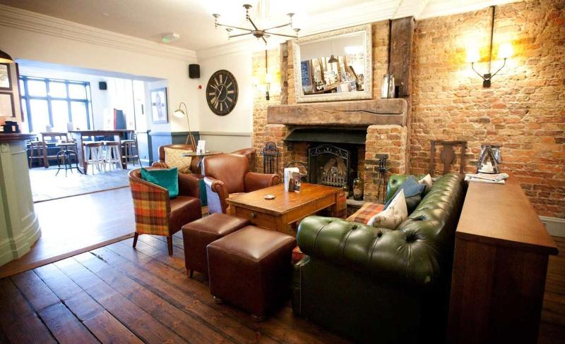 Crown Hotel - Bar