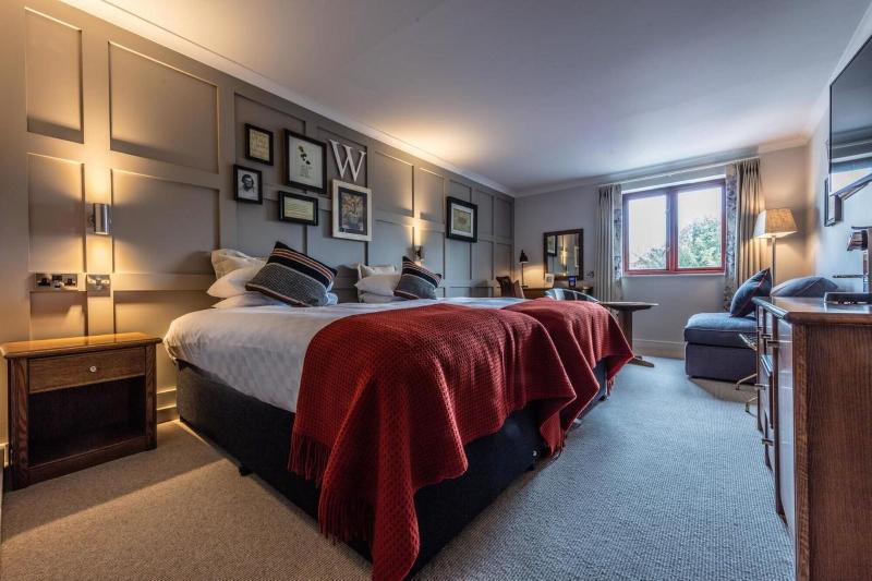 Crown Hotel - Oda