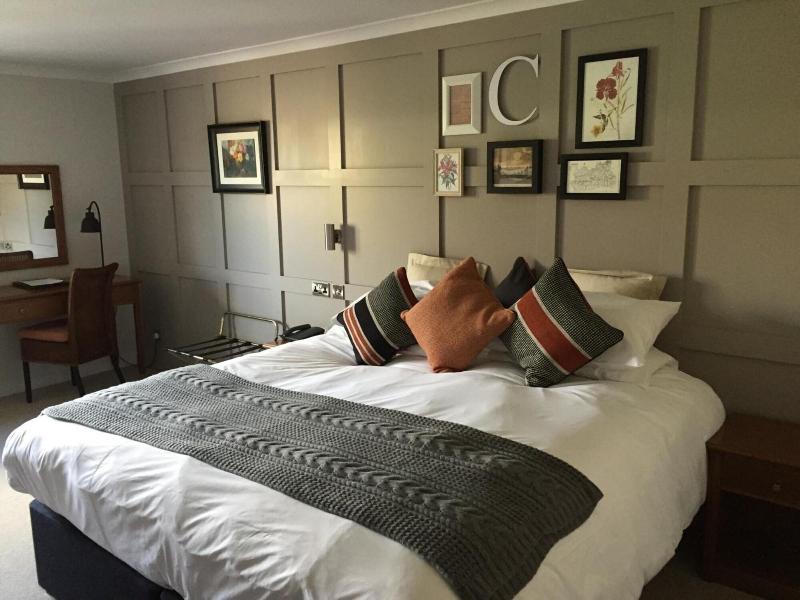Crown Hotel - Oda